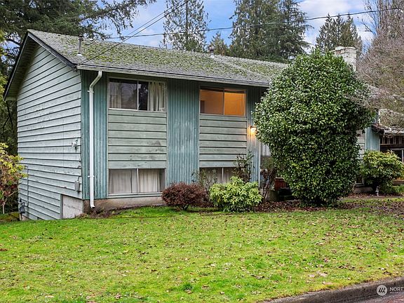 2nd image of 10656 NE 133rd Place