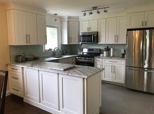 10 Nicholas Ct, Milltown, NJ 08850