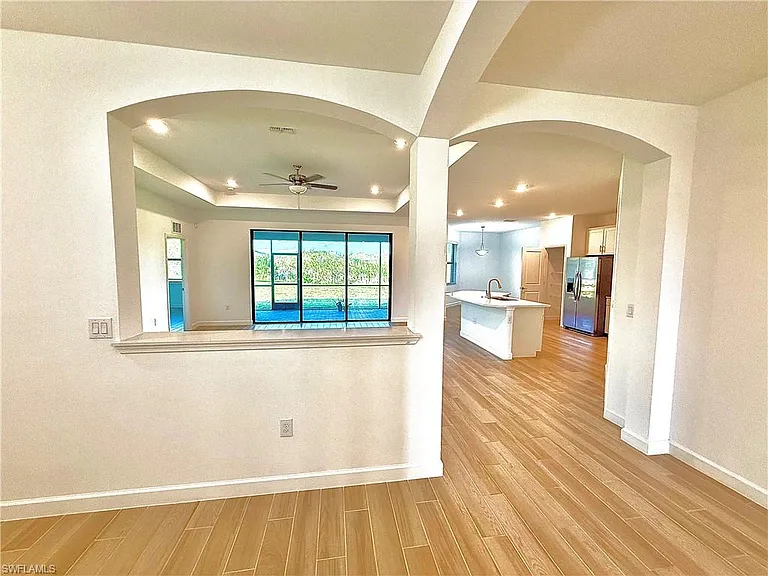 1785 Hagen Ct — Photo 2