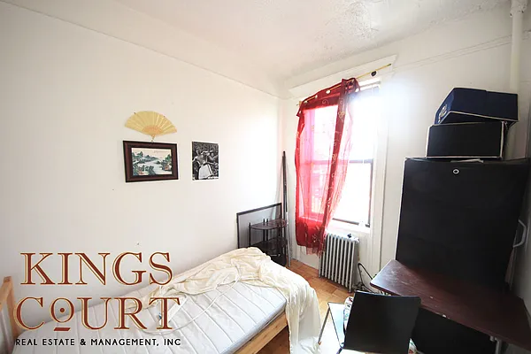 Rented by Kings Court Real Estate | media 22