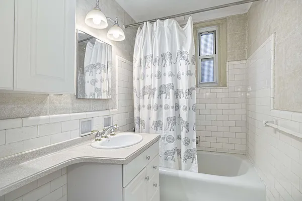 Rented by Compass | media 4