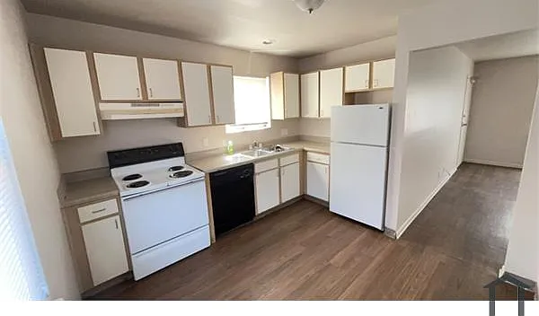 2 bed, 1000 sqft, $1,050 — Photo 3