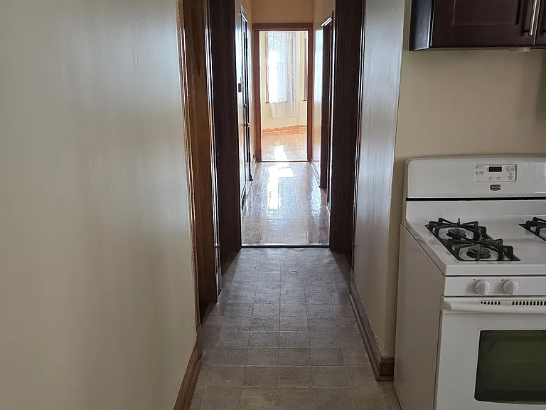 919 N Leavitt St #1F — Photo 8
