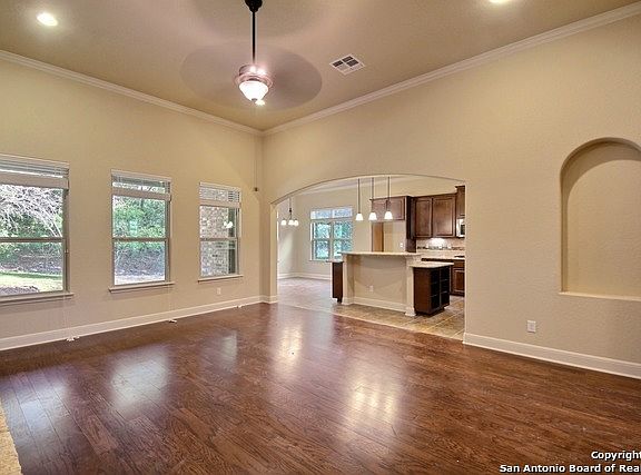 4th image of 9110 Gothic Dr