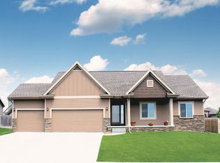 19622 Adams St, Omaha, NE 68135