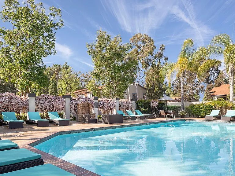 Mission Hills — Photo 1