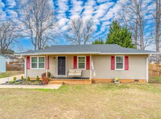 409 Pisgah Ln, Inman, SC 29349