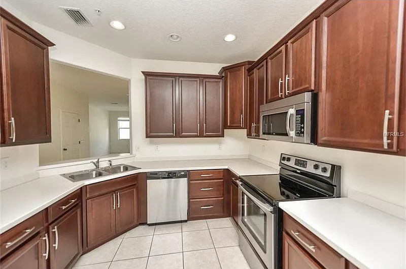 3571 Parkridge Circle - 13-103 — Photo 4