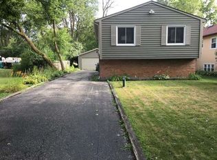 25453 W Arcade Dr N, Lake Villa, IL 60046