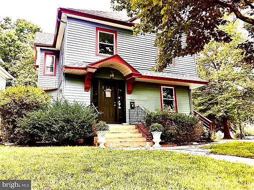 511 S Broadway Photo 1