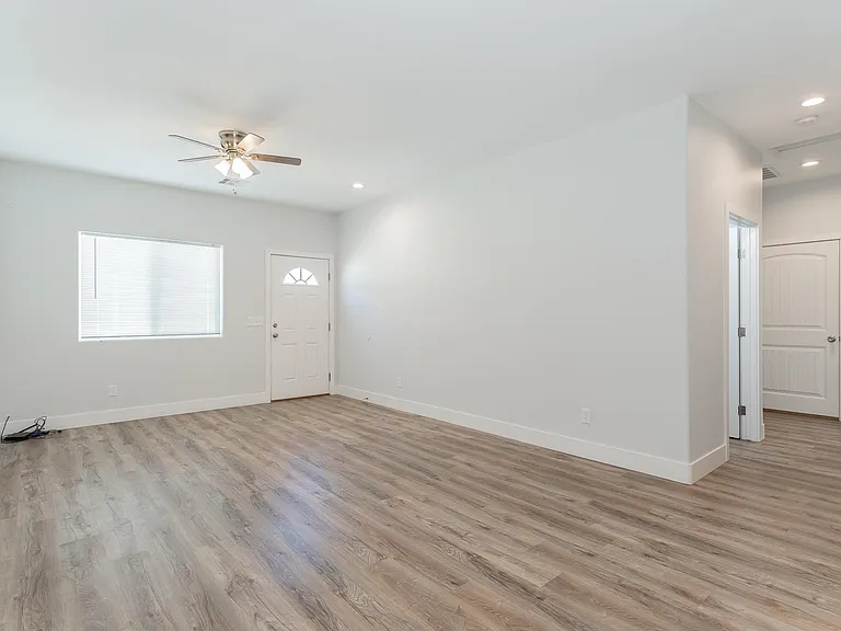 1641 S Dandelion St #2 — Photo 6