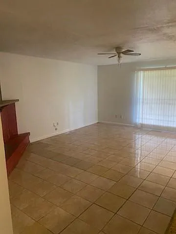 3 bed, 2.0 bath, 1358 sqft, $1,650 — Photo 1
