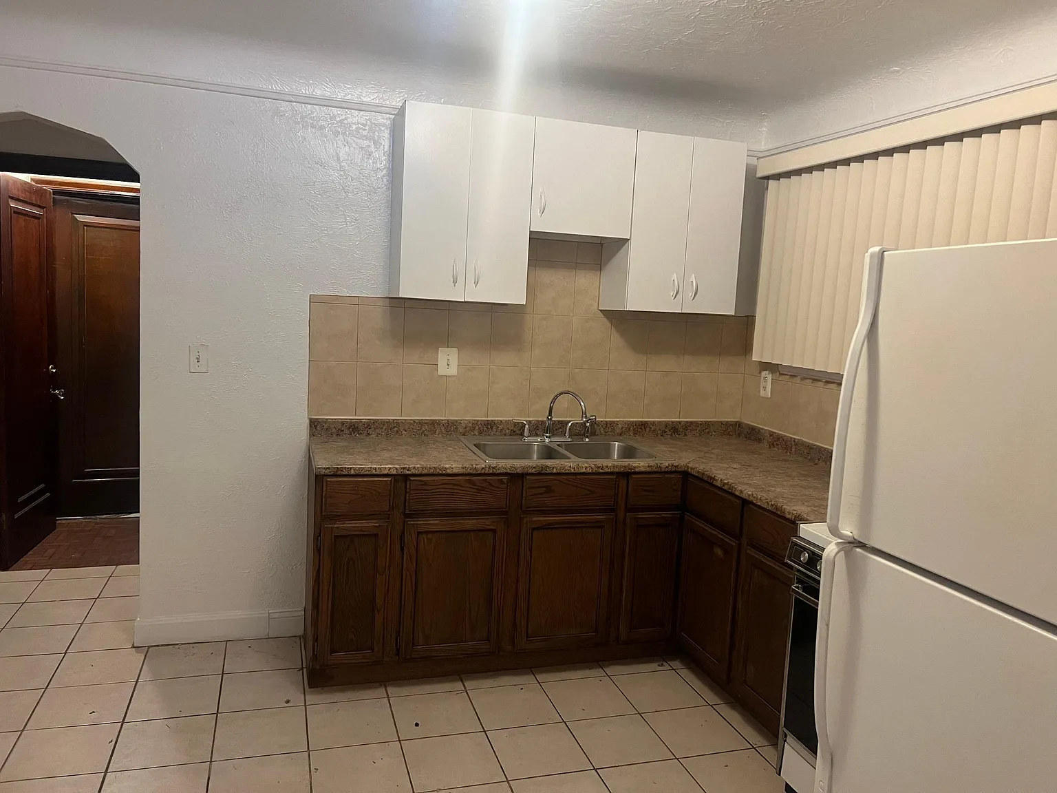 2 bed, 900 sqft, $950 — Photo 2