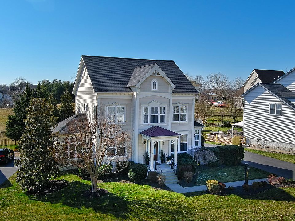 1st image of 4056 Von Neuman Cir
