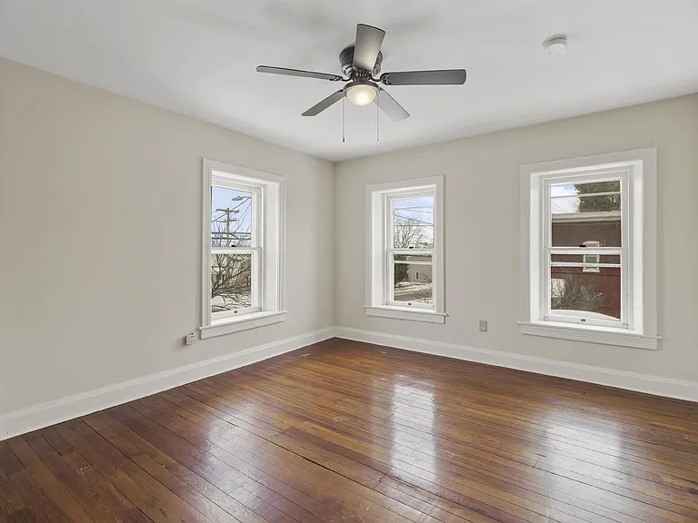 1001 Pope Ave — Photo 22