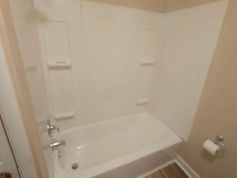 912 Forest St — Photo 15