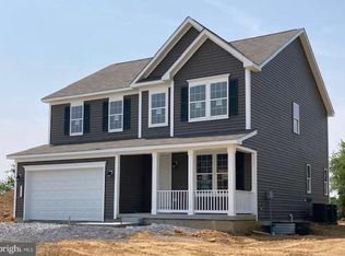 1453 Falcon Ln, Chambersburg, PA 17202