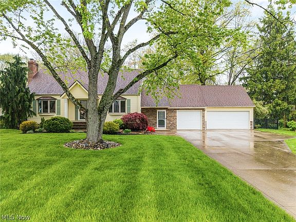 2nd image of 10743 Chippewa Rd