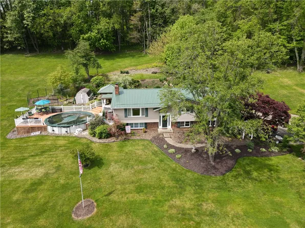 297 McClay Rd, Washington, PA 15301