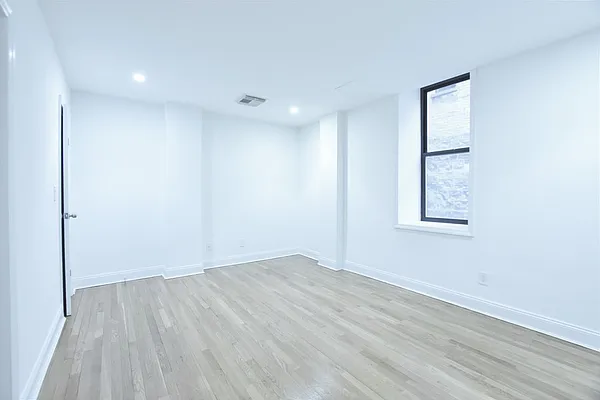 Rented by Bold New York | media 18