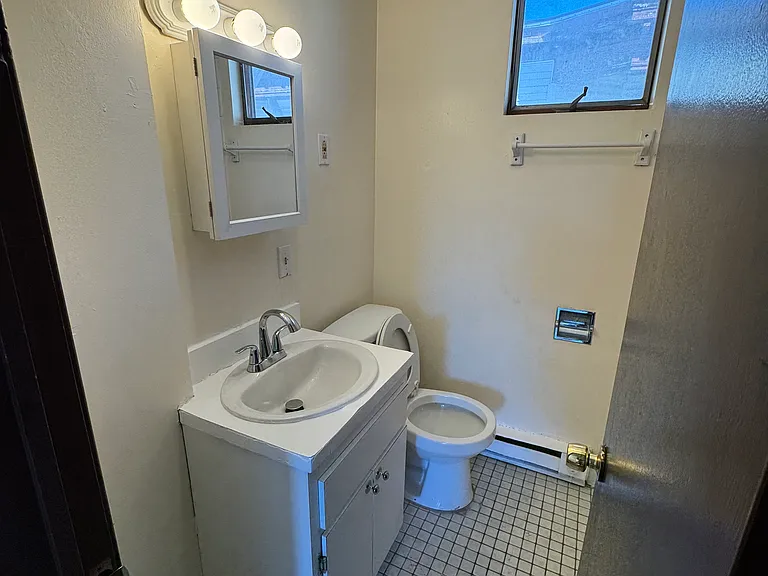 3 Alice Ave #5 — Photo 19
