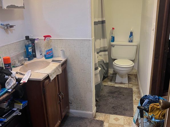 jersey-city-new-jersey-38900850 picture