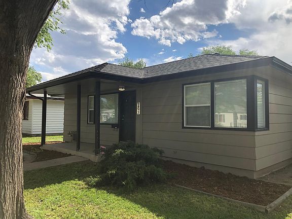 Midcentury corner windows