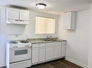 1356 E 9th St, Upland, CA 91786