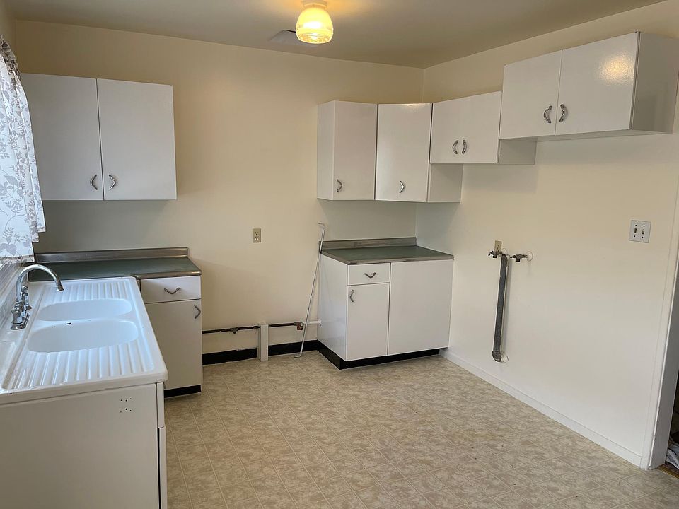 1st image of 14422 Normandie Ave #C