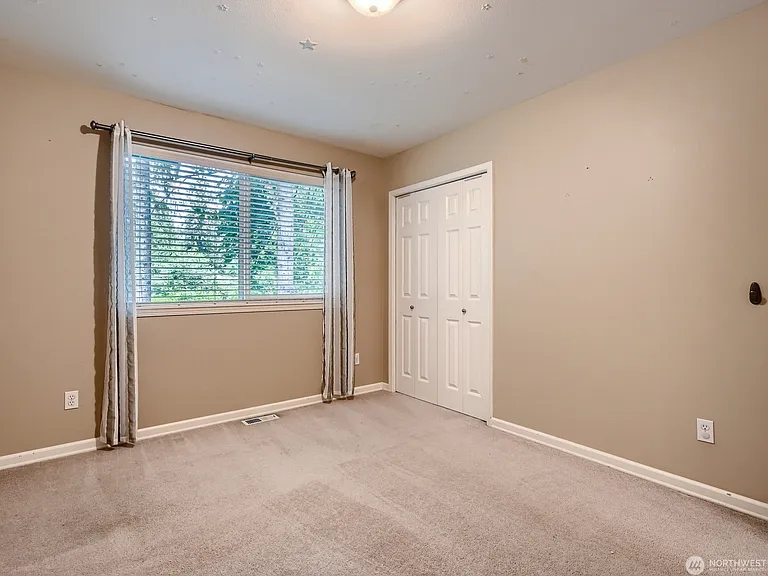 16025 NE Woodinville Duvall Rd — Photo 16
