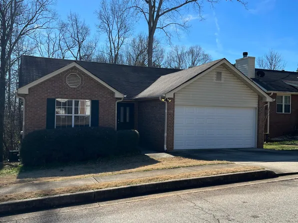 106 Oakwood Cir, Stockbridge, GA 30281