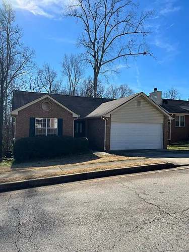 106 Oakwood Cir Photo 1