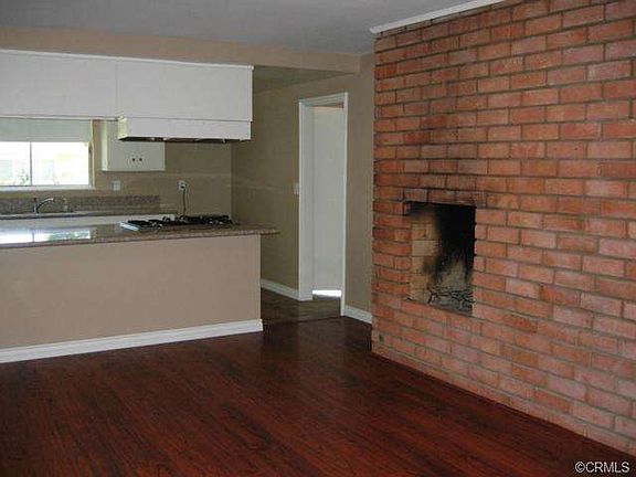 3rd image of 350 S Gardner Dr