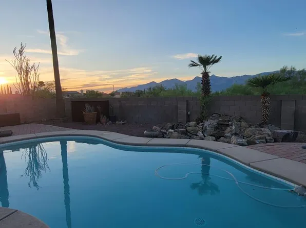 9886 E Holden Pl, Tucson, AZ 85748