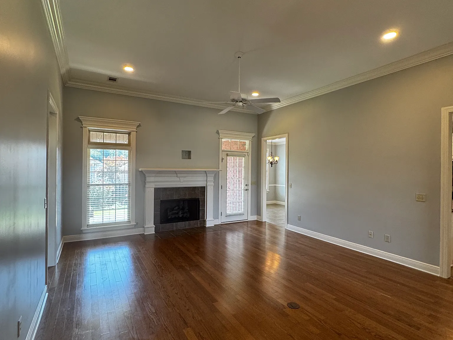 3 bed, 1863 sqft, $2,600 — Photo 3