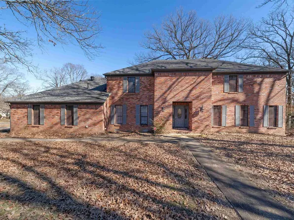 8 Tara Mount Dr, Jacksonville, AR 72076