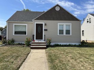 7208 30th AVENUE, Kenosha, WI 53142