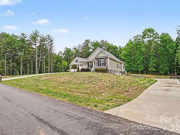 3rd image of 112 Solar Dr