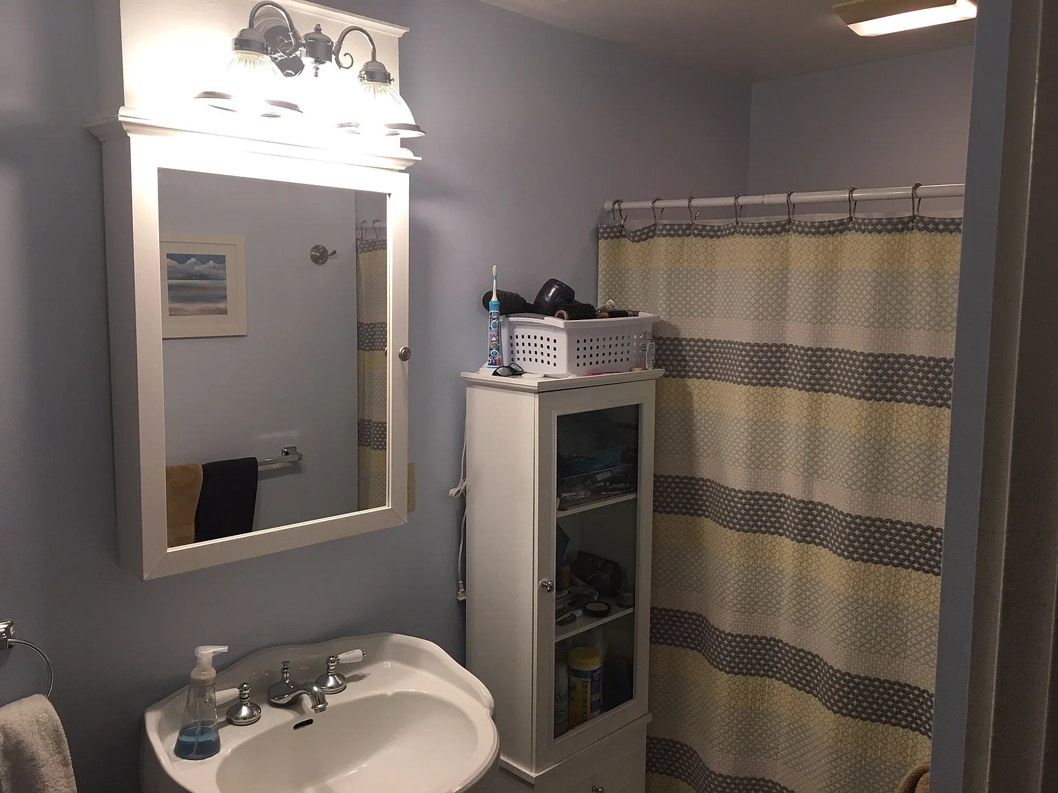 1 bed, 900 sqft, $2,100 — Photo 3