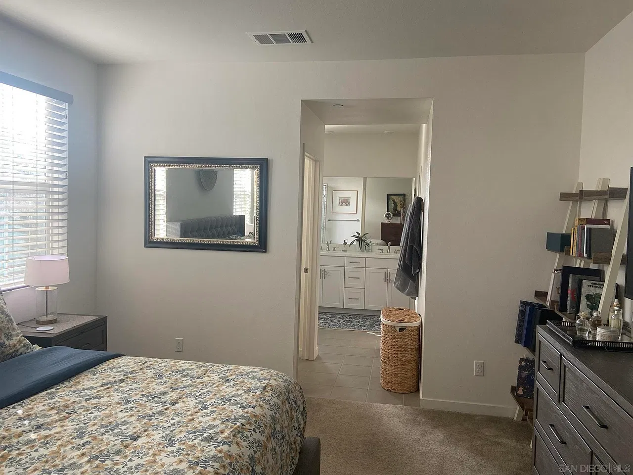 4 bed, 2.5 bath, 1685 sqft, $3,300 — Photo 4