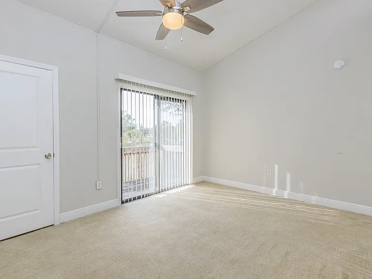 Winter Park Woods Apartments — Photo 29