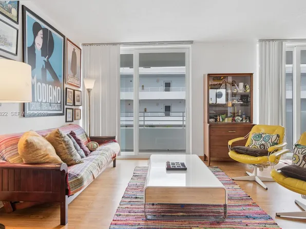 7800 Collins Ave APT 402, Miami Beach, FL 33141