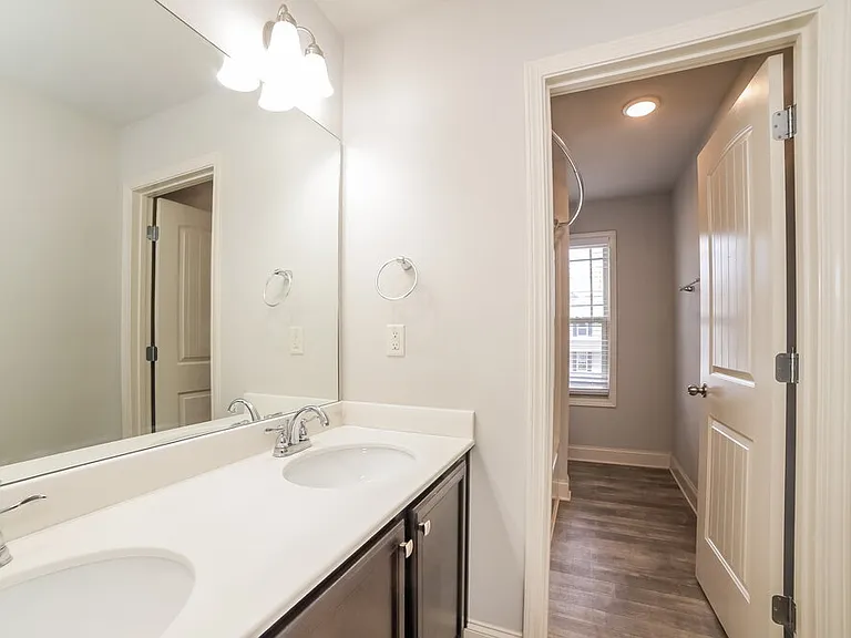 89 Greatwood Ln — Photo 12