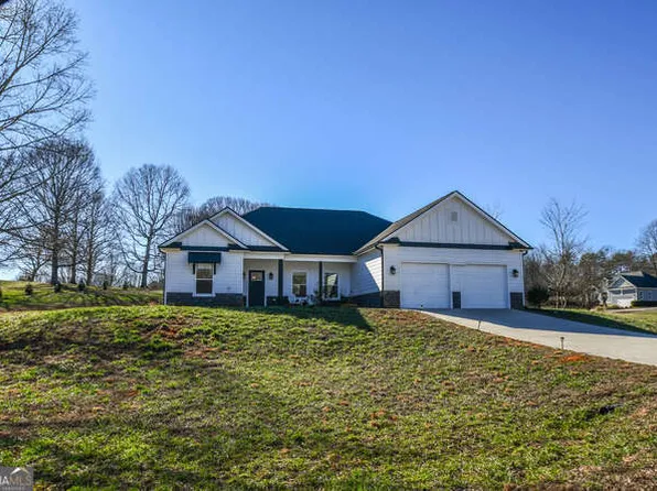 455 Stonington Dr, Mount Airy, GA 30563