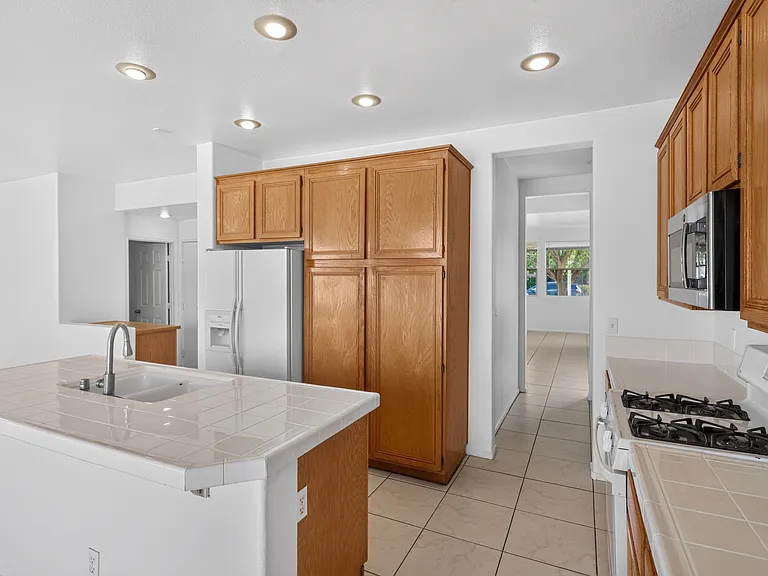 9803 Cordova Vista Ct — Photo 5