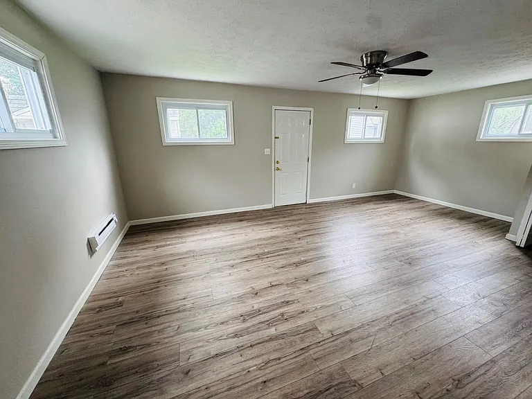 12813 Guardian Blvd — Photo 10