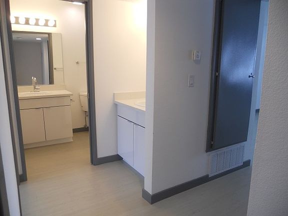 5th image of 161 E 18th St APT 29