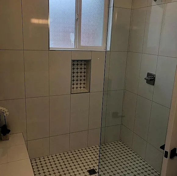 primary walk in shower