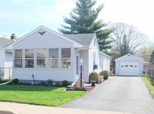 125 Caroline St, East Peoria, IL