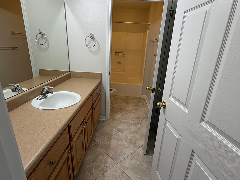 1608 Cedrus Ln — Photo 12